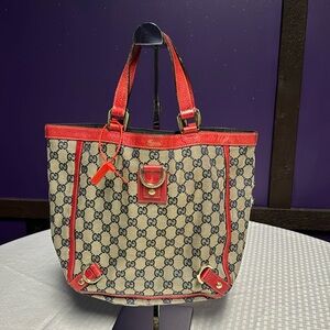 SOLD! Gucci tote bag